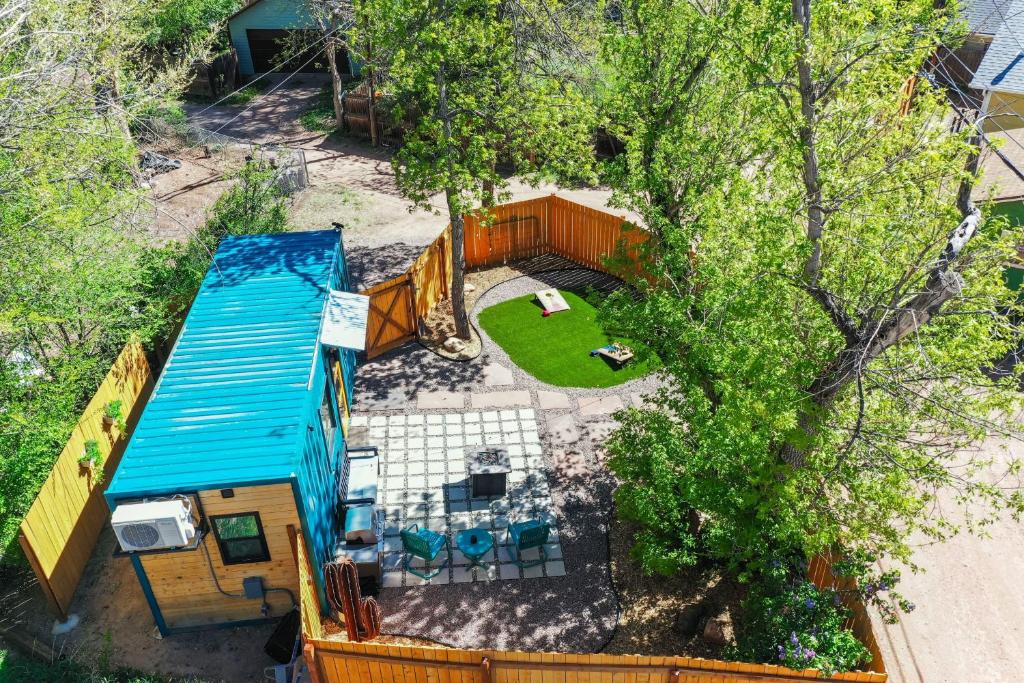 Cargo Casita Shipping Container Tiny Home平面图