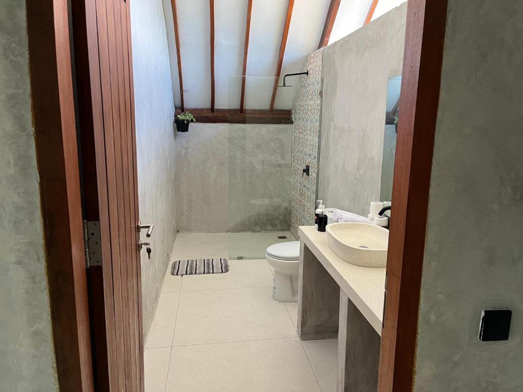 Divinity Villas - Uluwatu, Bali的一间浴室
