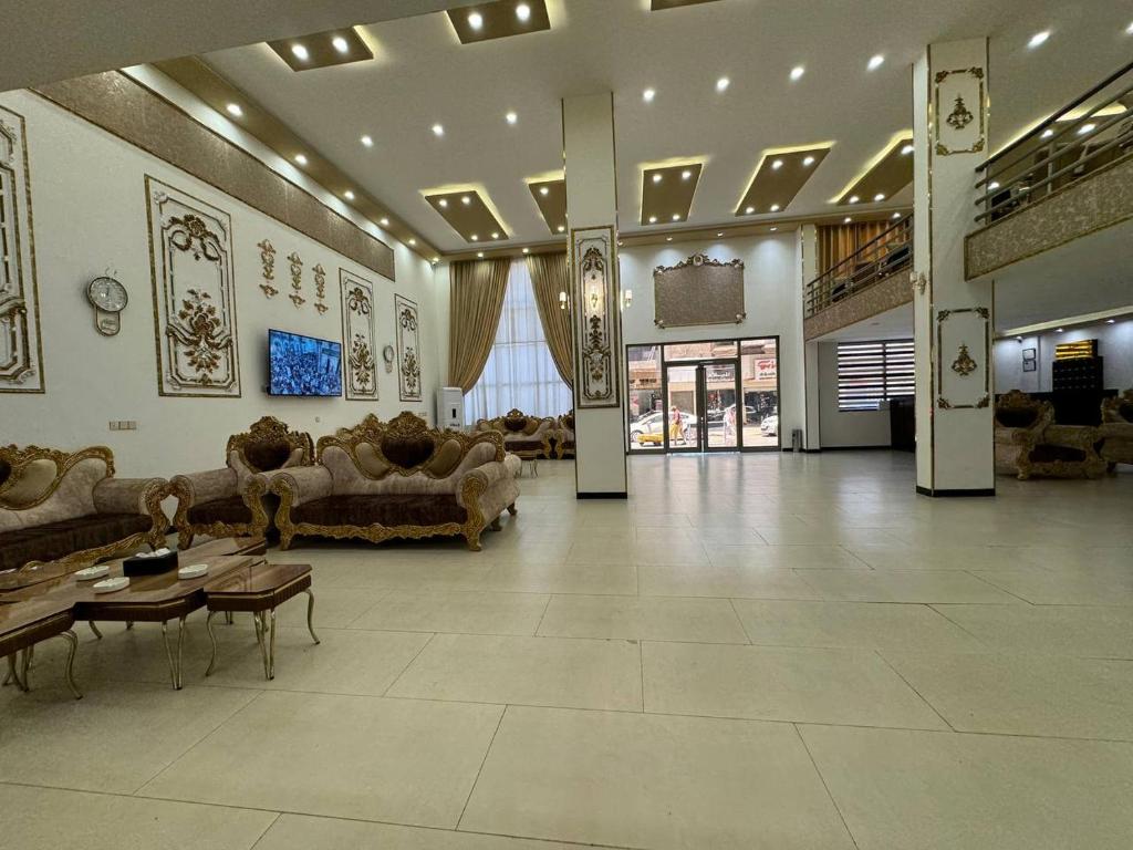 SAFIR BAGHDAD HoTEL的休息区