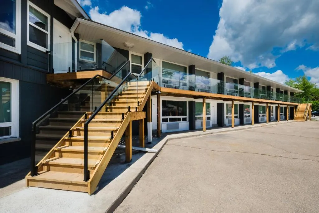 Stay Inn Muskoka，位于格雷文赫斯特的酒店