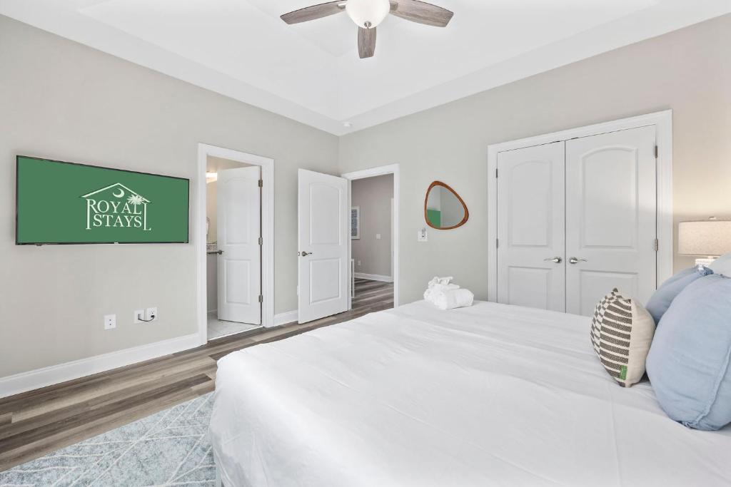 Pier View - Spacious Home Sleeps 8 - Pet Friendly客房内的一张或多张床位