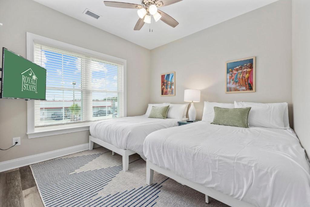 Pier View - Spacious Home Sleeps 8 - Pet Friendly客房内的一张或多张床位