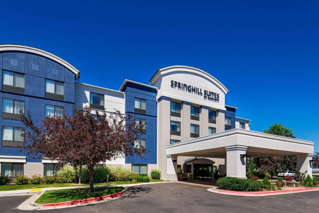 博伊西SpringHill Suites Boise West/Eagle的 ⁇ 染春山套房锚地总部