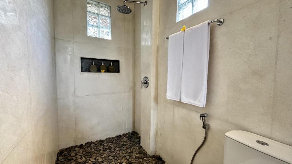 Jagadhita Villas Ubud Bali的一间浴室