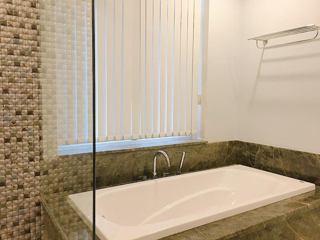 Lan Anh Villas Resort的一间浴室