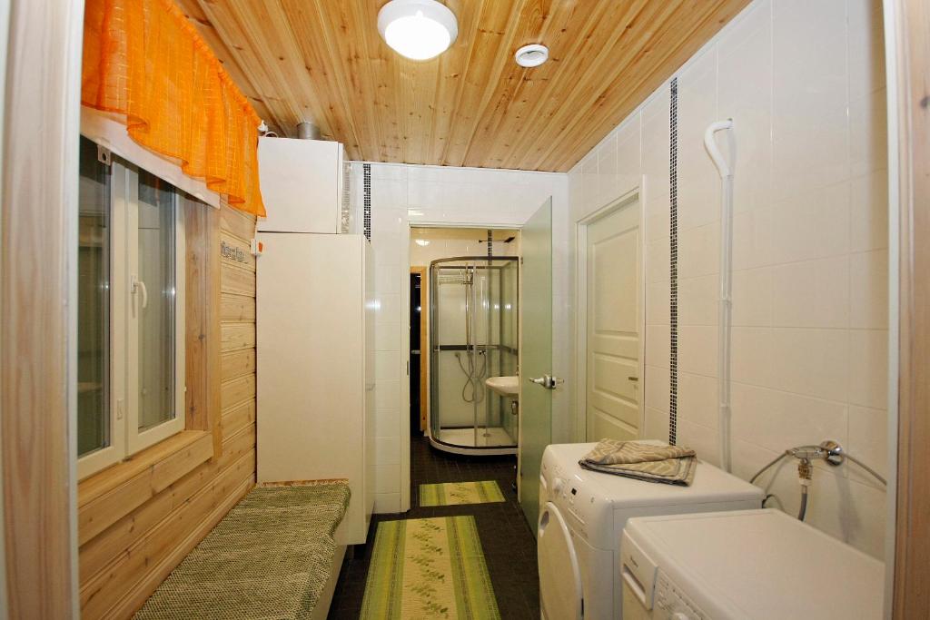 哈提图维特山林小屋的一间浴室