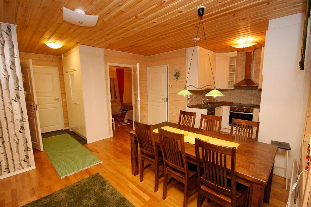 哈提图维特山林小屋的厨房或小厨房