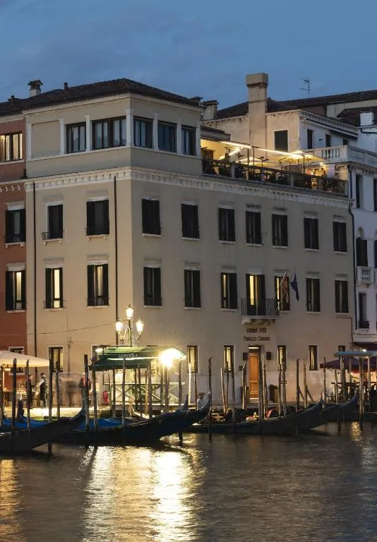 H10 Palazzo Canova，位于威尼斯的酒店