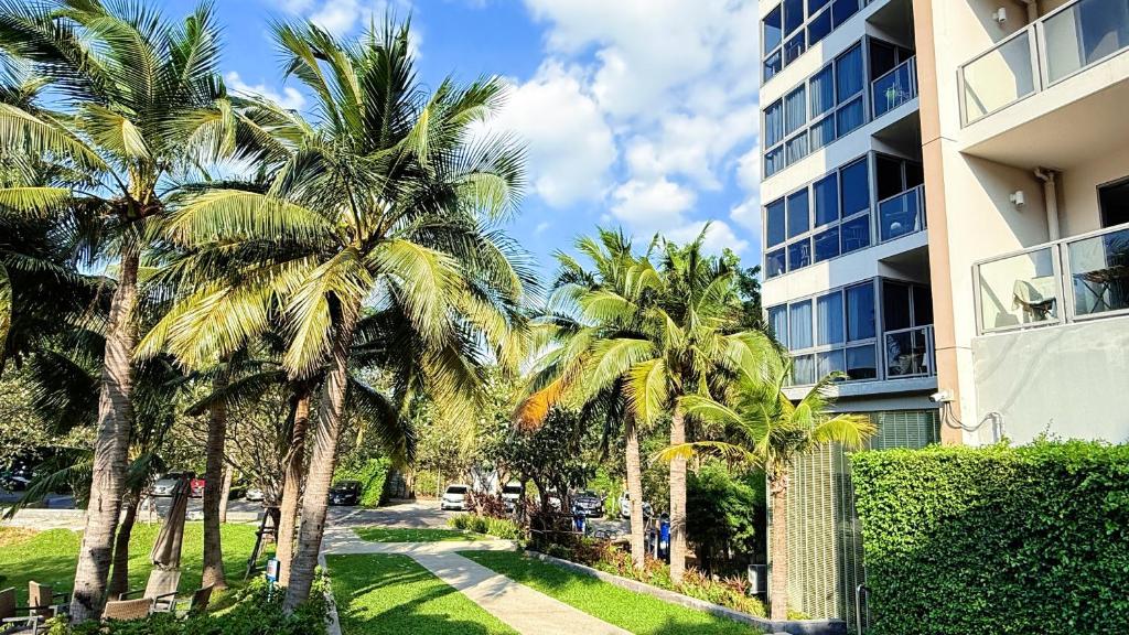 unixx seaview hotel外面的花园