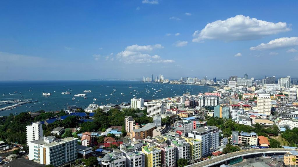 南芭堤雅景观或在公寓式酒店看到的城市景观