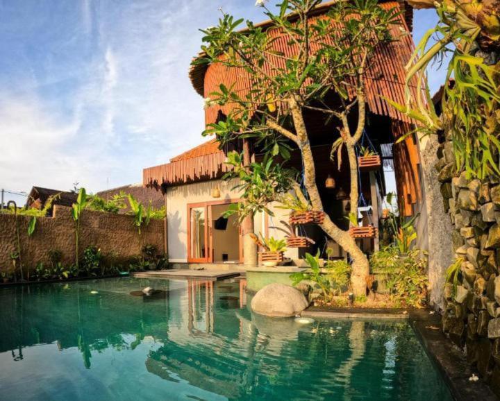 Uma Jala Villa Ubud外面的花园
