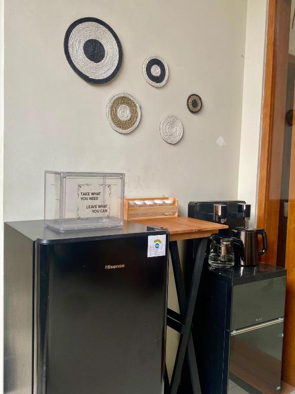 Zzz Hostel Malang的厨房或小厨房