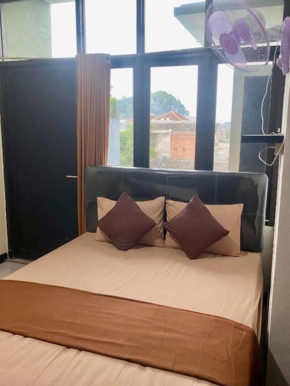Zzz Hostel Malang客房内的一张或多张床位