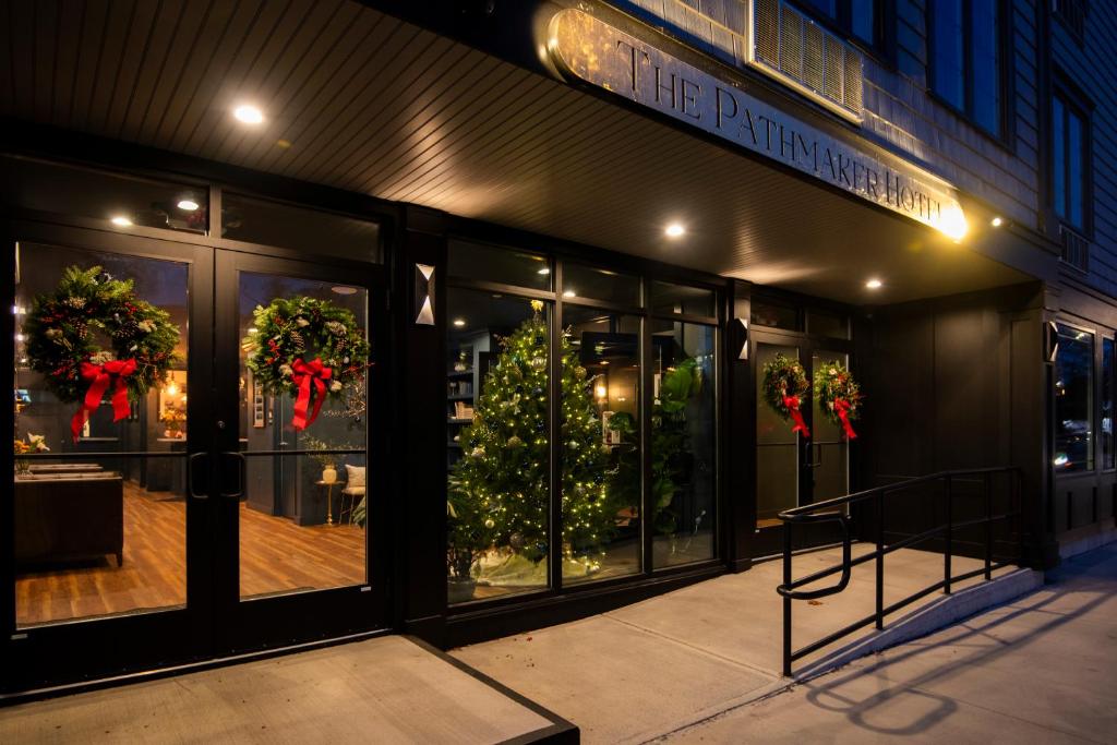 The Pathmaker Hotel平面图