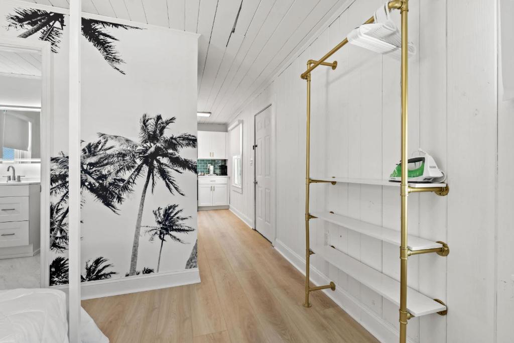 Cozy Beachside Bungalow Studio Ideal for Couples的一间浴室