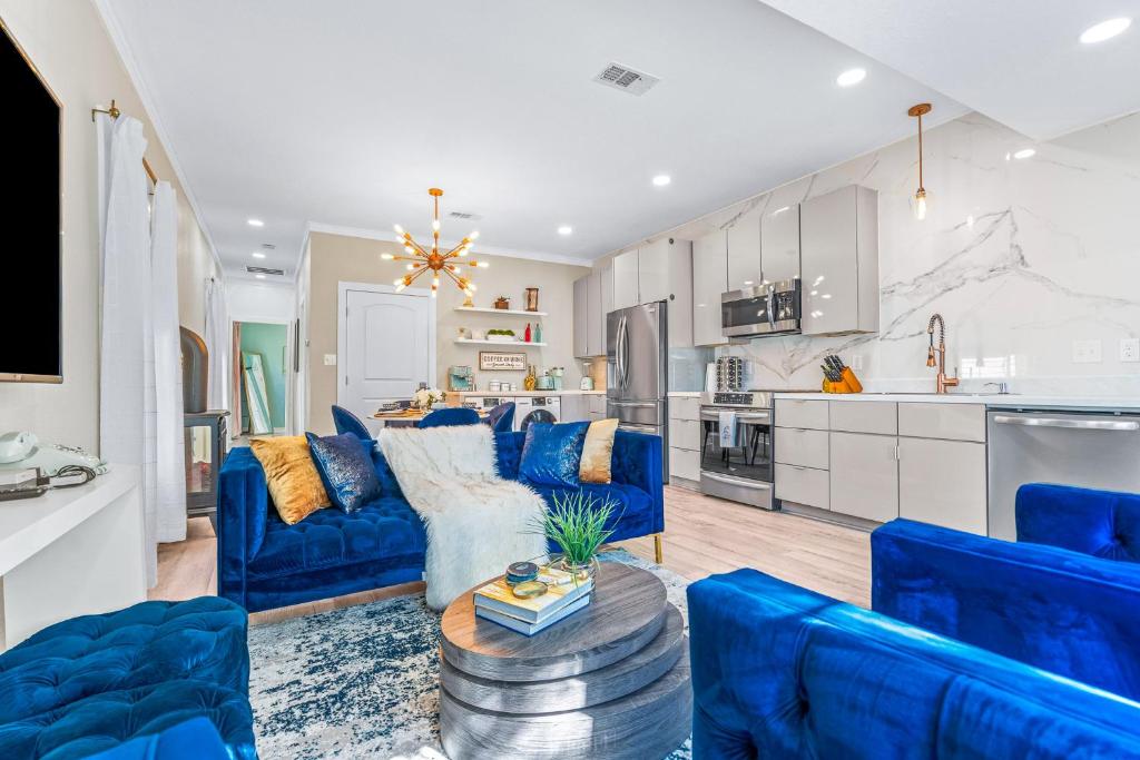 The Sapphire Downtown, Pensacola's Hidden Gem,彭萨科拉（2026年最新房价）