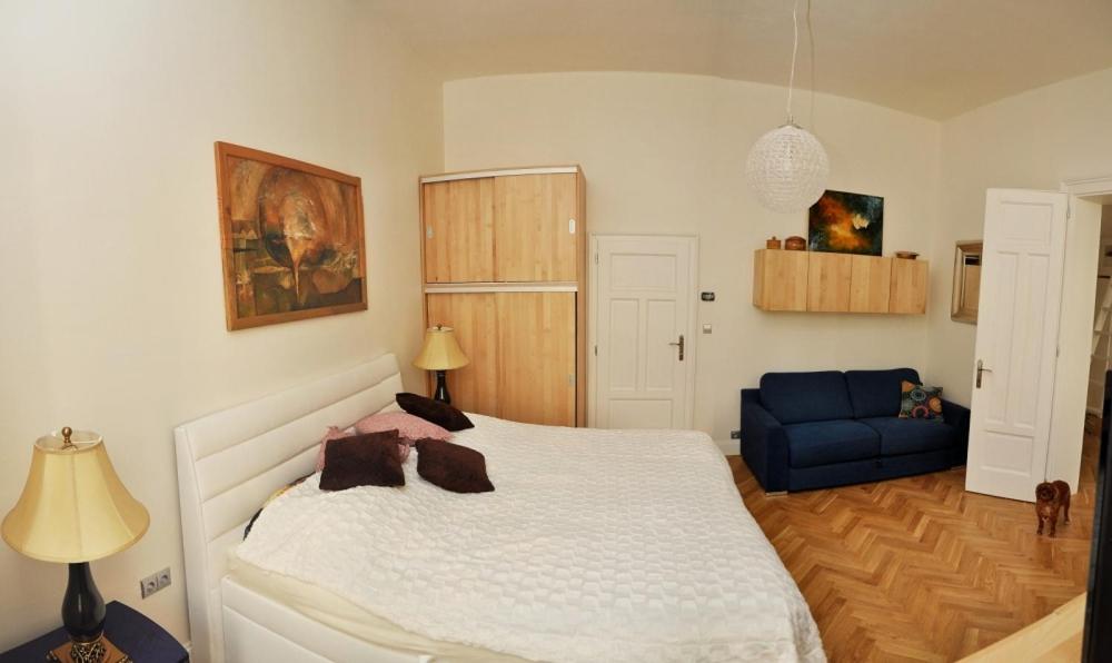 Comfort Apartment Brno-city center客房内的一张或多张床位