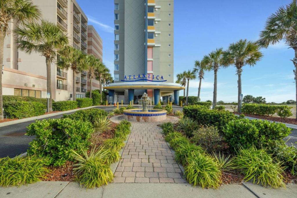The 7th Heaven in Myrtle Beach外面的花园