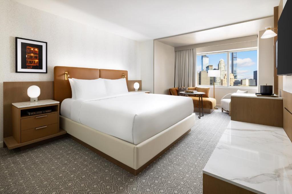 Hyatt Regency Times Square客房内的一张或多张床位