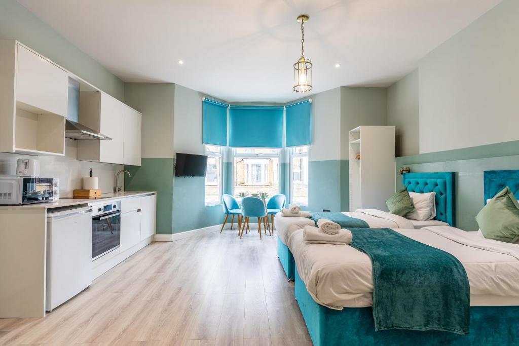 The Chapter Hotels - Finsbury Park的厨房或小厨房