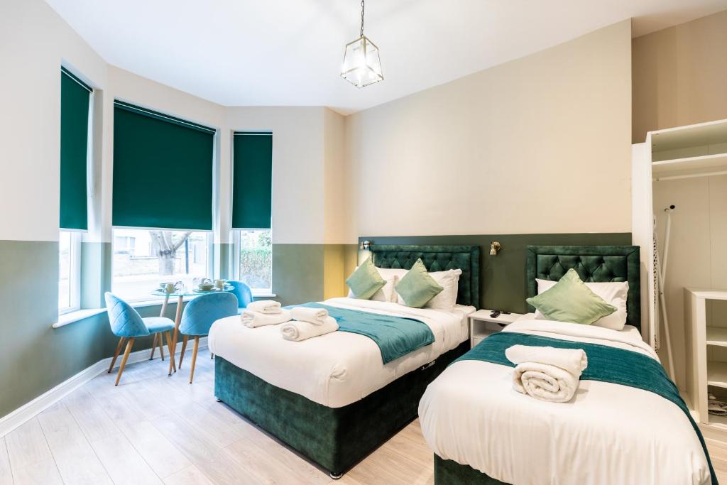 The Chapter Hotels - Finsbury Park客房内的一张或多张床位
