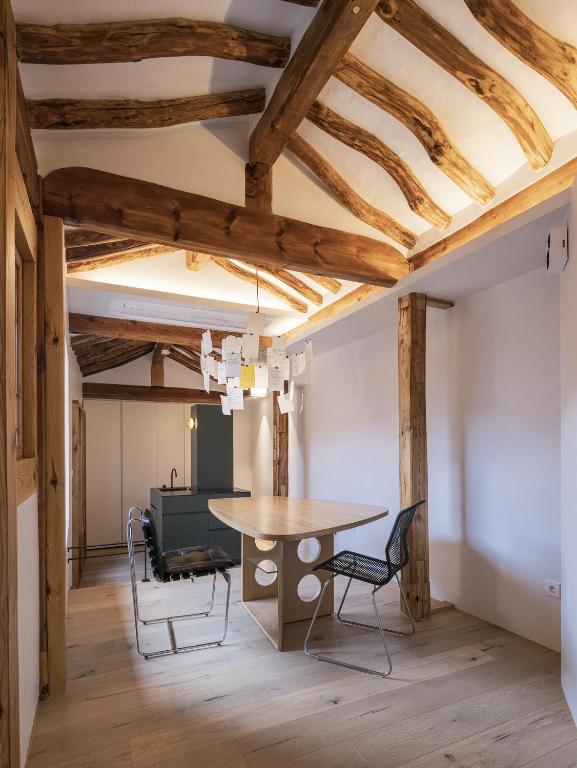 Nostalgia Hanok Hotel的休息区