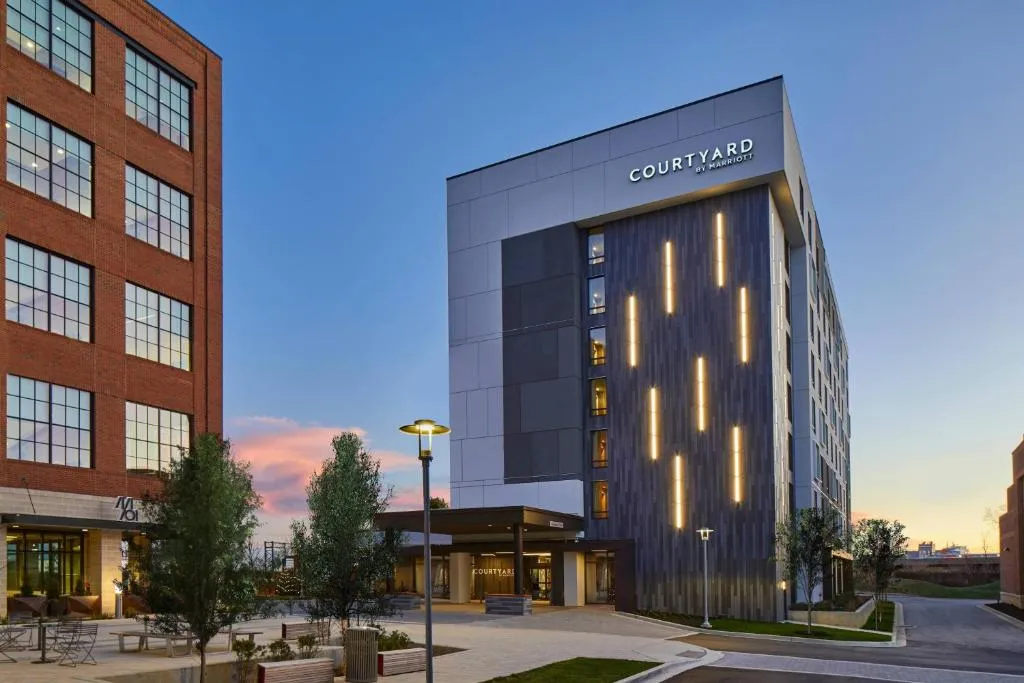Courtyard Baltimore Downtown/McHenry Row，位于巴尔的摩的酒店
