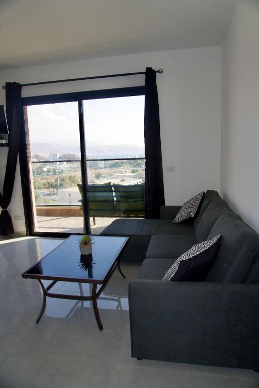 Amalfi Apartment - By Harim的休息区