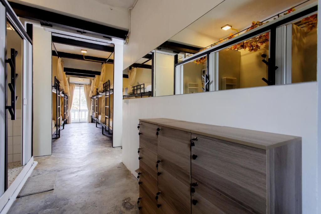 Nomad Plus Life Hostel Pattaya平面图