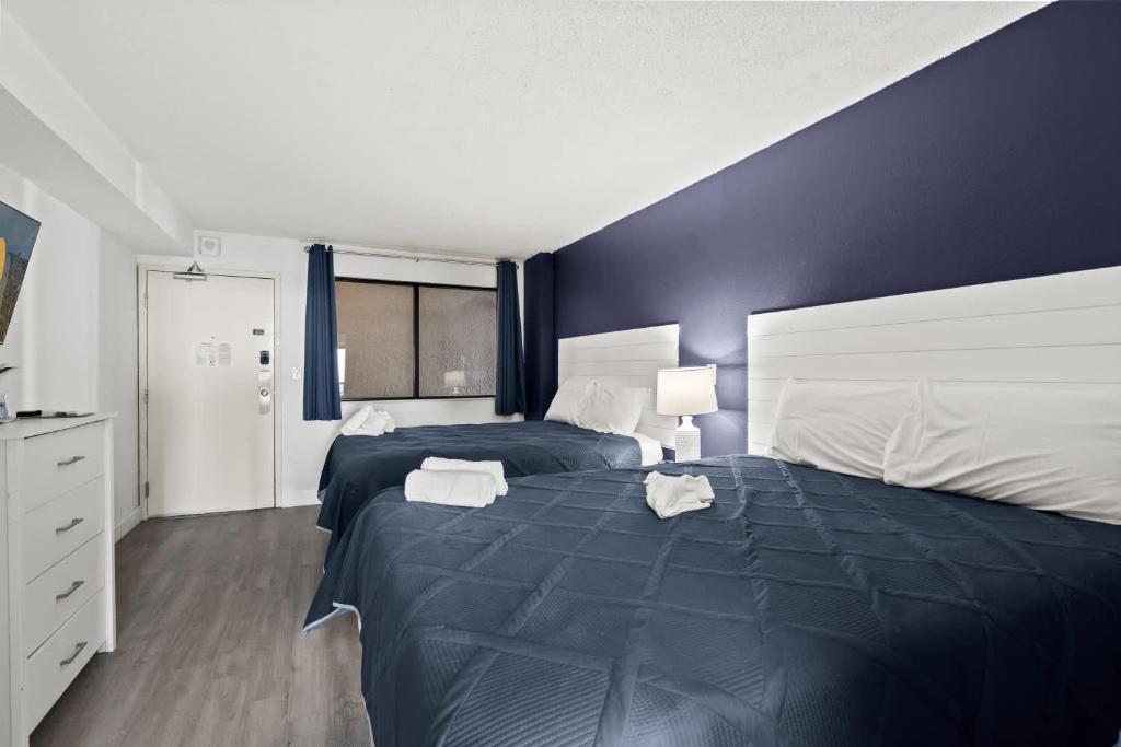 Compass Cove 759 - Oceanfront客房内的一张或多张床位