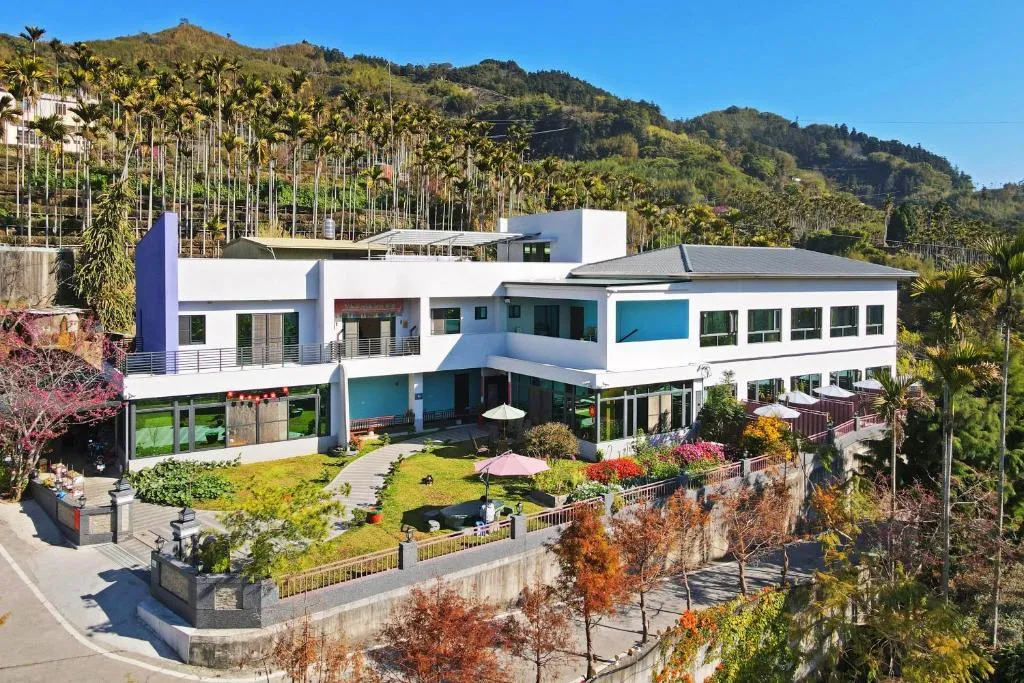 古坑花水木 Hanazel｜品house｜雲林民宿評價、特色體驗、房價資訊、訂房連結 – 藝術風格與溫馨舒適 - 照片 4