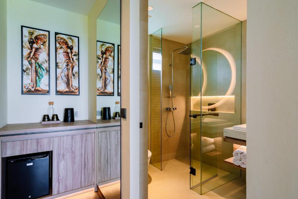Big Dragon Villas Ubud的一间浴室