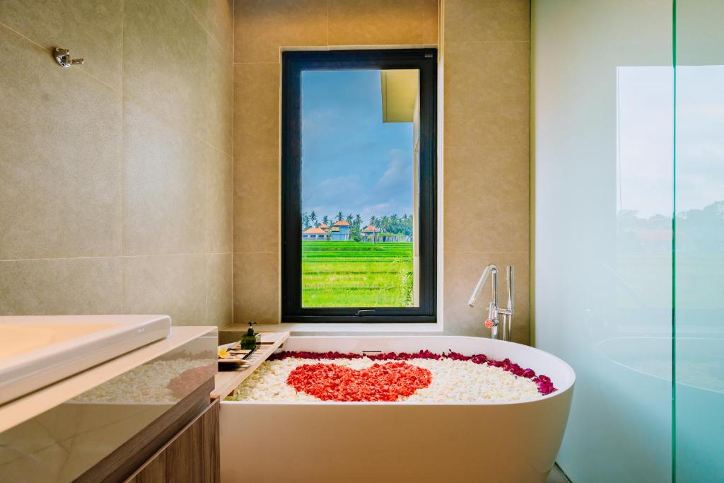 Big Dragon Villas Ubud的一间浴室