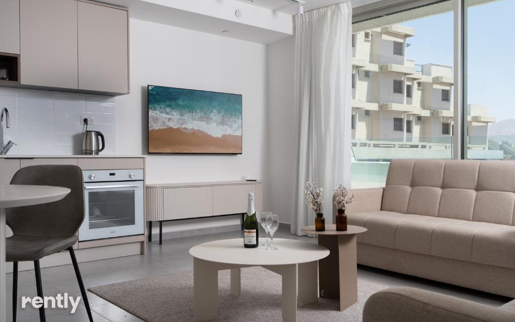 Luxury Apartments And Studios At Sea Side By Rently的厨房或小厨房
