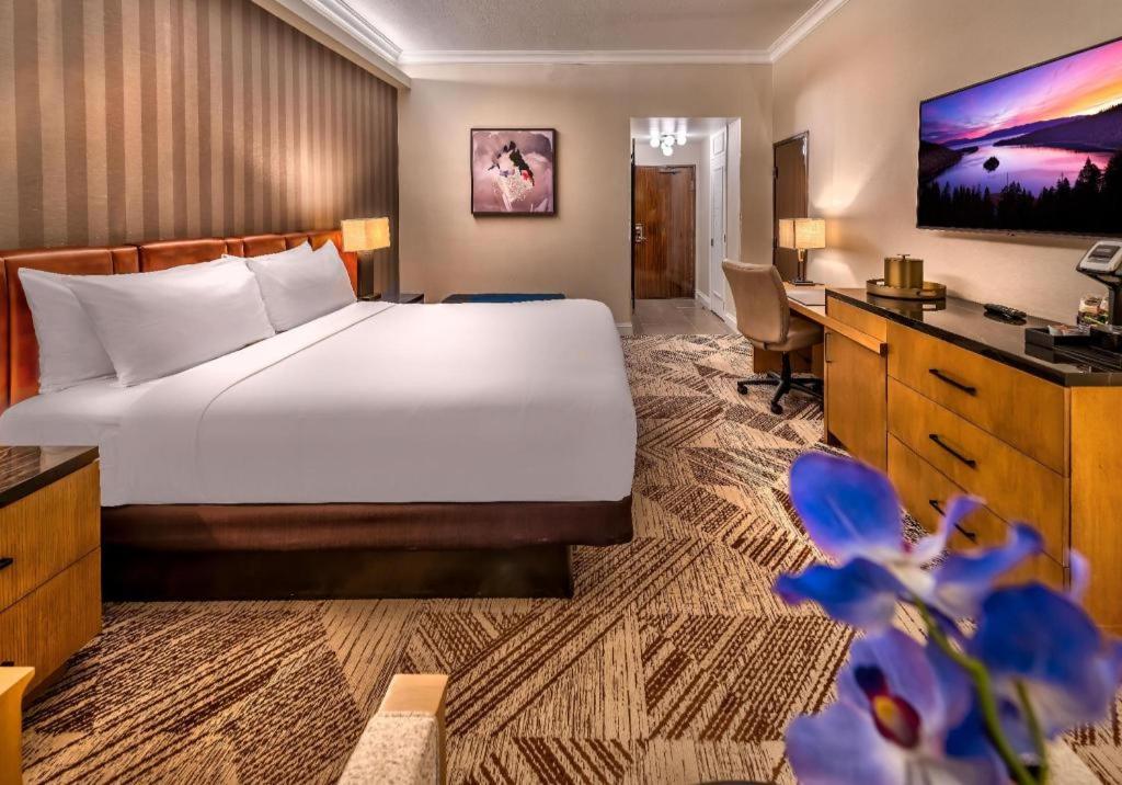 Atlantis Casino Resort Spa客房内的一张或多张床位