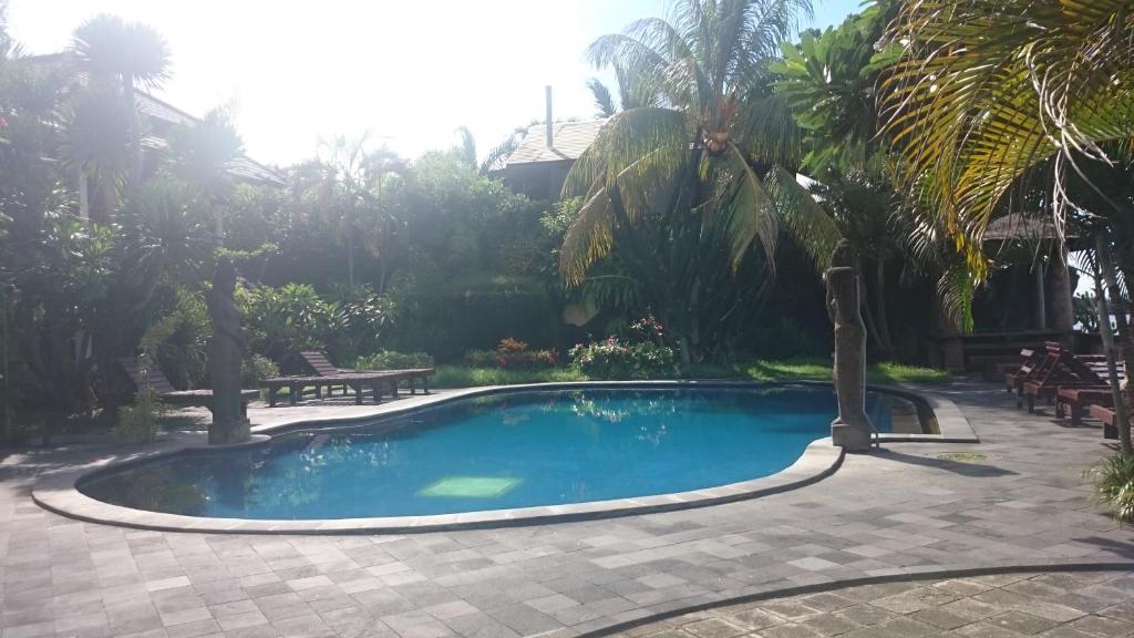 峇峇龙门别墅 内部或周边的泳池