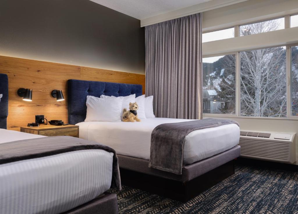 The Rockwell Inn客房内的一张或多张床位
