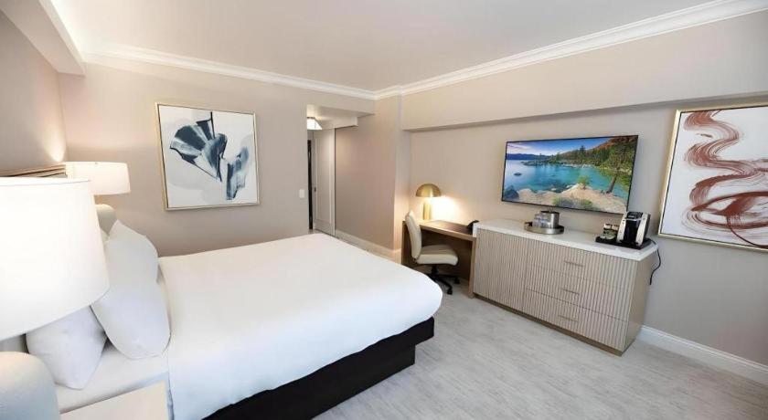 Atlantis Casino Resort Spa客房内的一张或多张床位
