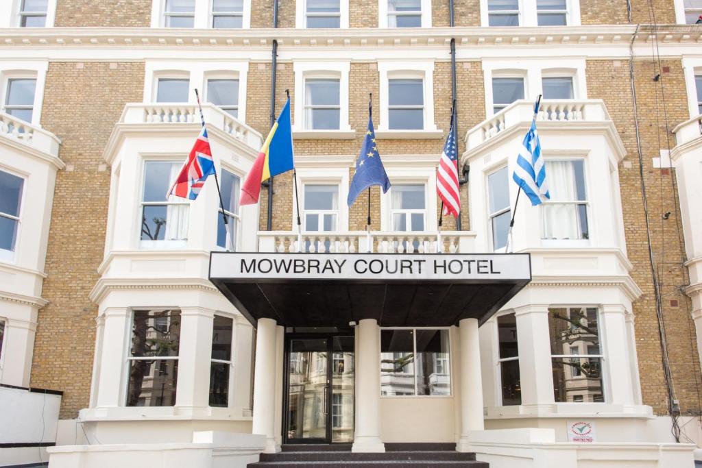 伦敦莫布雷科尔特酒店的享有mowbraycourt Court酒店的景致。