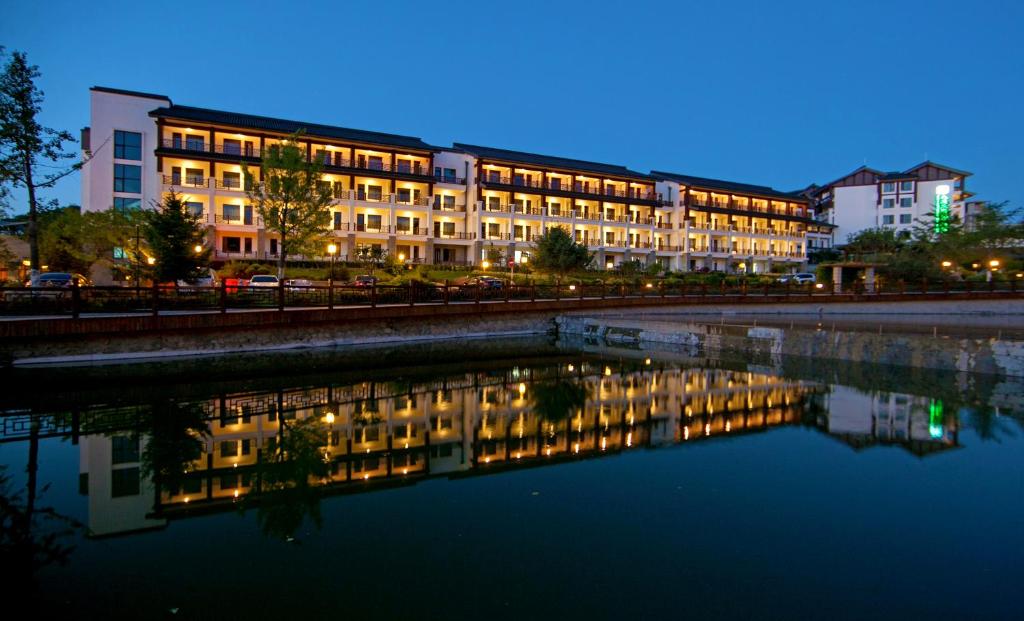 大连东泉假日酒店