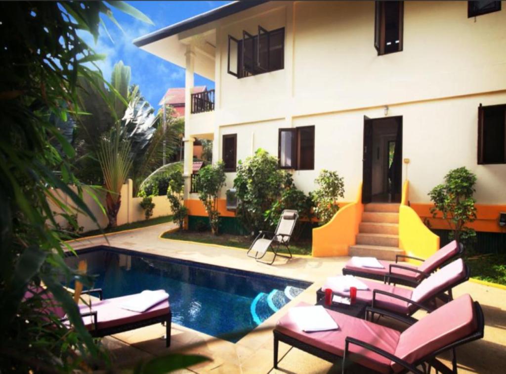 3 Bedroom Seafront Villa with Bay View Koh Phangan SDV234-By Samui Dream Villas内部或周边的泳池