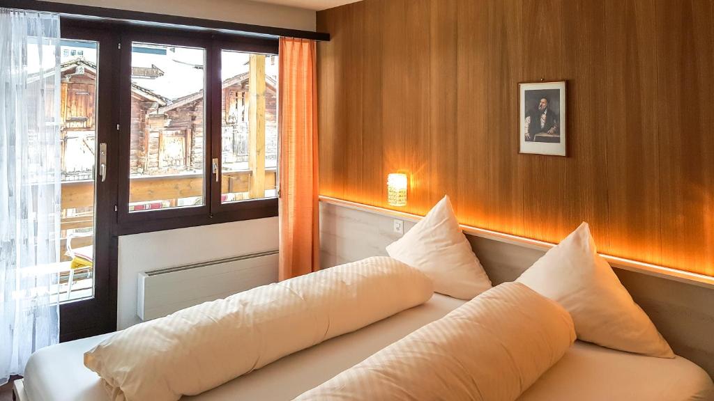 萨斯阿尔马格尔尚纳公寓式酒店的相册照片