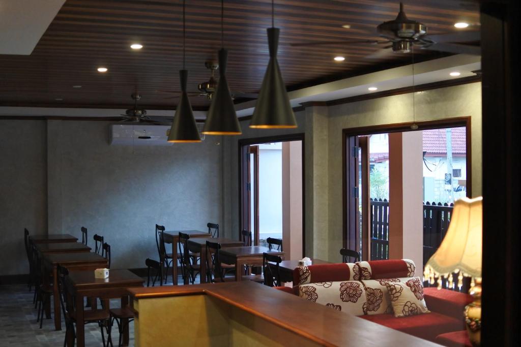 琅勃拉邦茉莉花酒店餐厅或其他用餐的地方