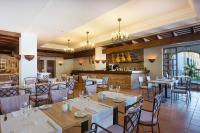 Iberostar Selection Andalucia Playa餐厅或其他用餐的地方