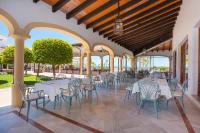 Iberostar Selection Andalucia Playa餐厅或其他用餐的地方