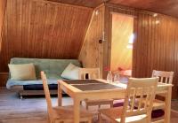 Camping Pod Krokwią的休息区