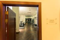 Accra Luxury Apartments at The Gallery的健身中心和/或健身设施
