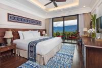 Silk Path Grand Sapa Resort & Spa客房内的一张或多张床位