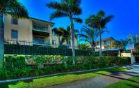 Bila Vista Kirra Beachside Apartments外面的花园