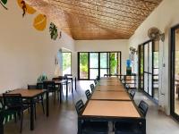 Casa de Moalboal餐厅或其他用餐的地方